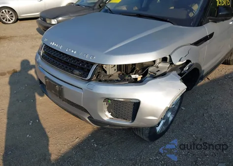 2017 Land Rover Range Rover Evoque Se/Se Premium z USA, uszkodzony, nr VIN SALVP2BG5HH192660